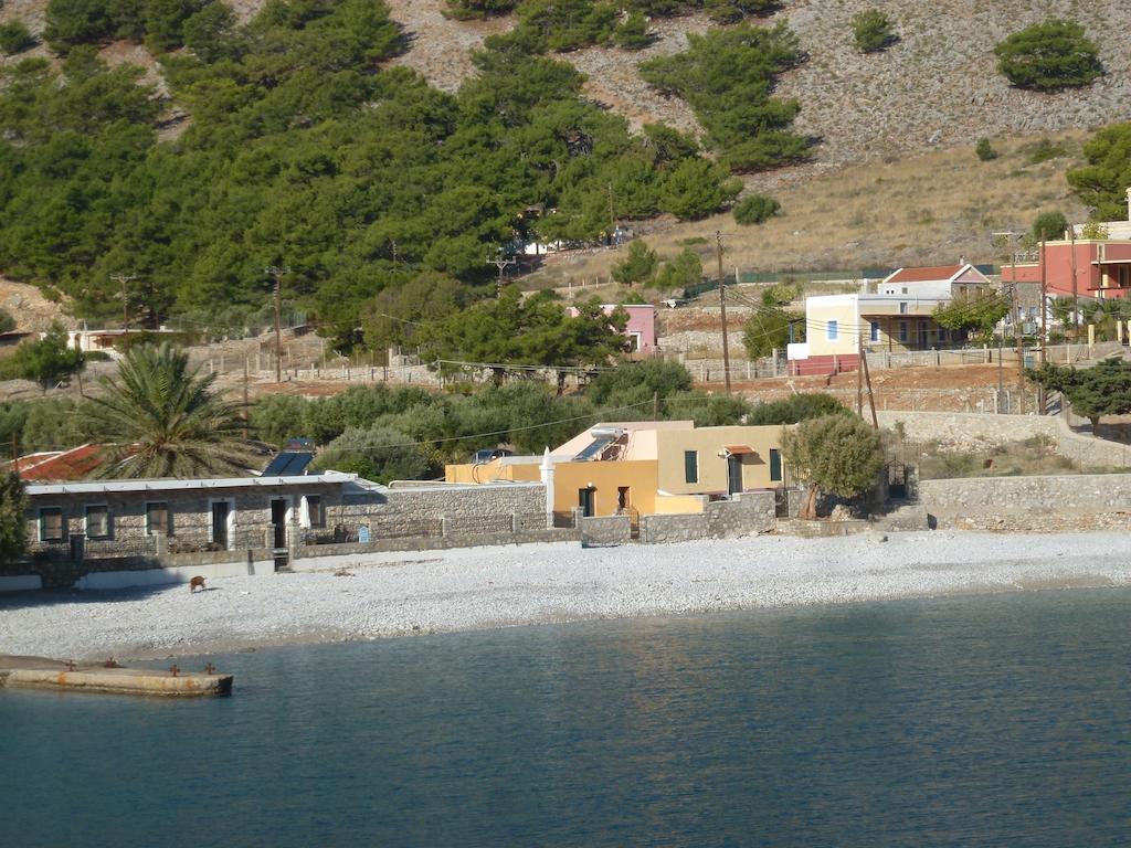Villa Zeus Sými Luaran gambar