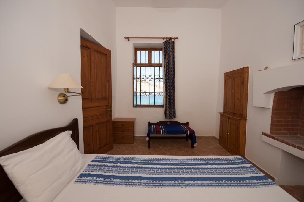 Villa Zeus Sými Luaran gambar